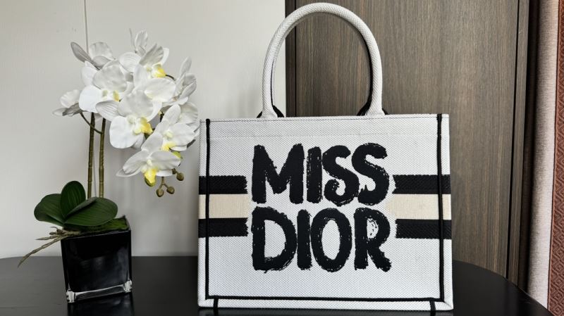 Christian Dior Shopping Bags